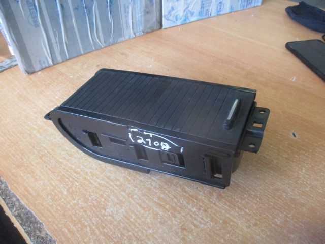 Grelha Friso 969121990R RENAULT MEGANE 4 2017 1.5DCI 110CV 0 Central Porta Copos