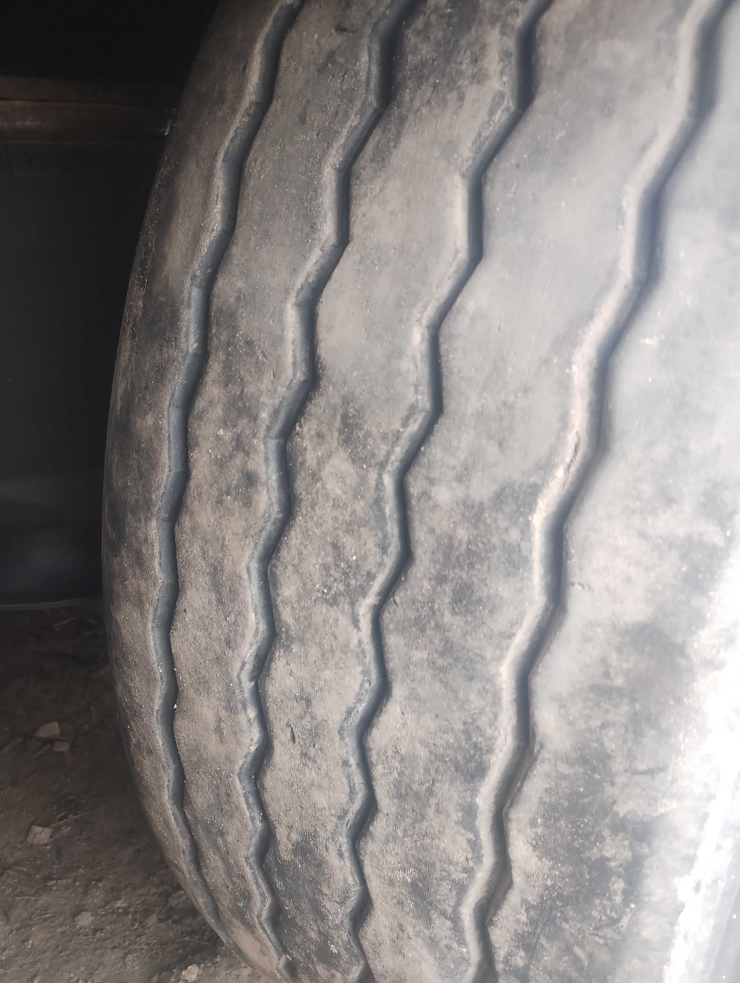 Krone standard 2016r, podnoszona oś.