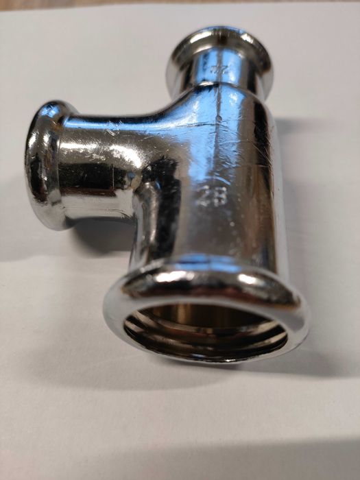 Sprzedam Trójnik 28x22x22