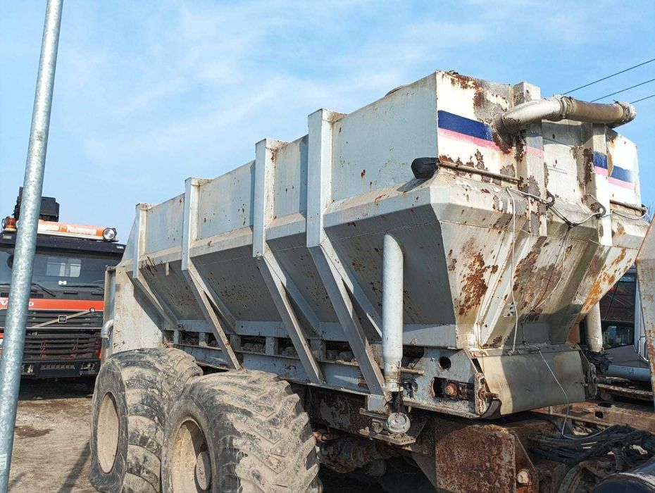 Stabilizator gruntu, Rozsypywacz wapna, cementu Panien P15