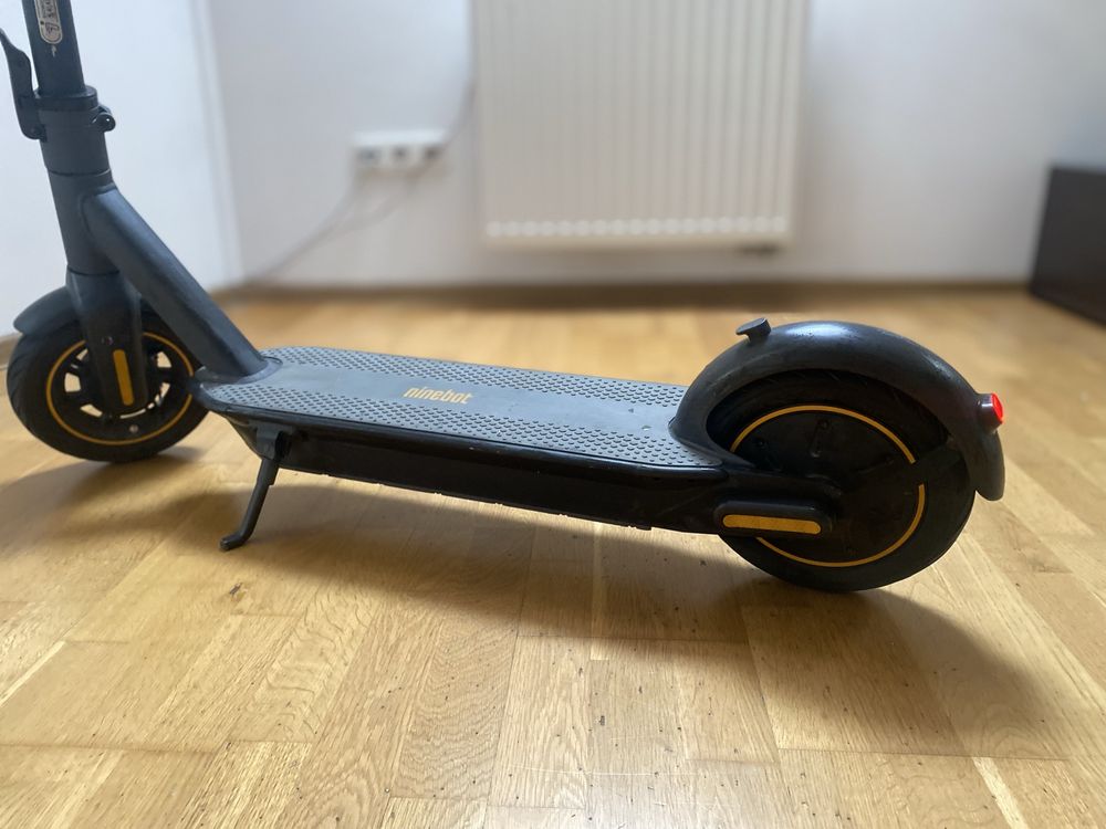 Hulajnoga Sageway Ninebot g30max