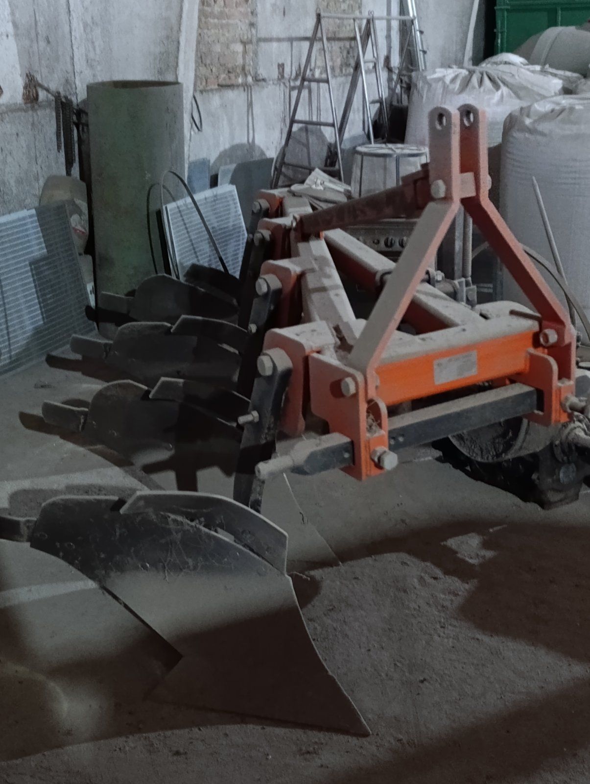 Плуг навісний 4-35, ПОЛІГОН, чотирьохкорпусний, кутозніми, 2018 р.в.