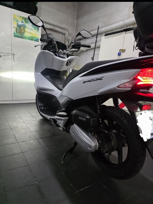 Honda pcx impecável 2016
