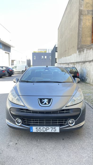 PEUGEOT 207cc 2007 em bom estado.