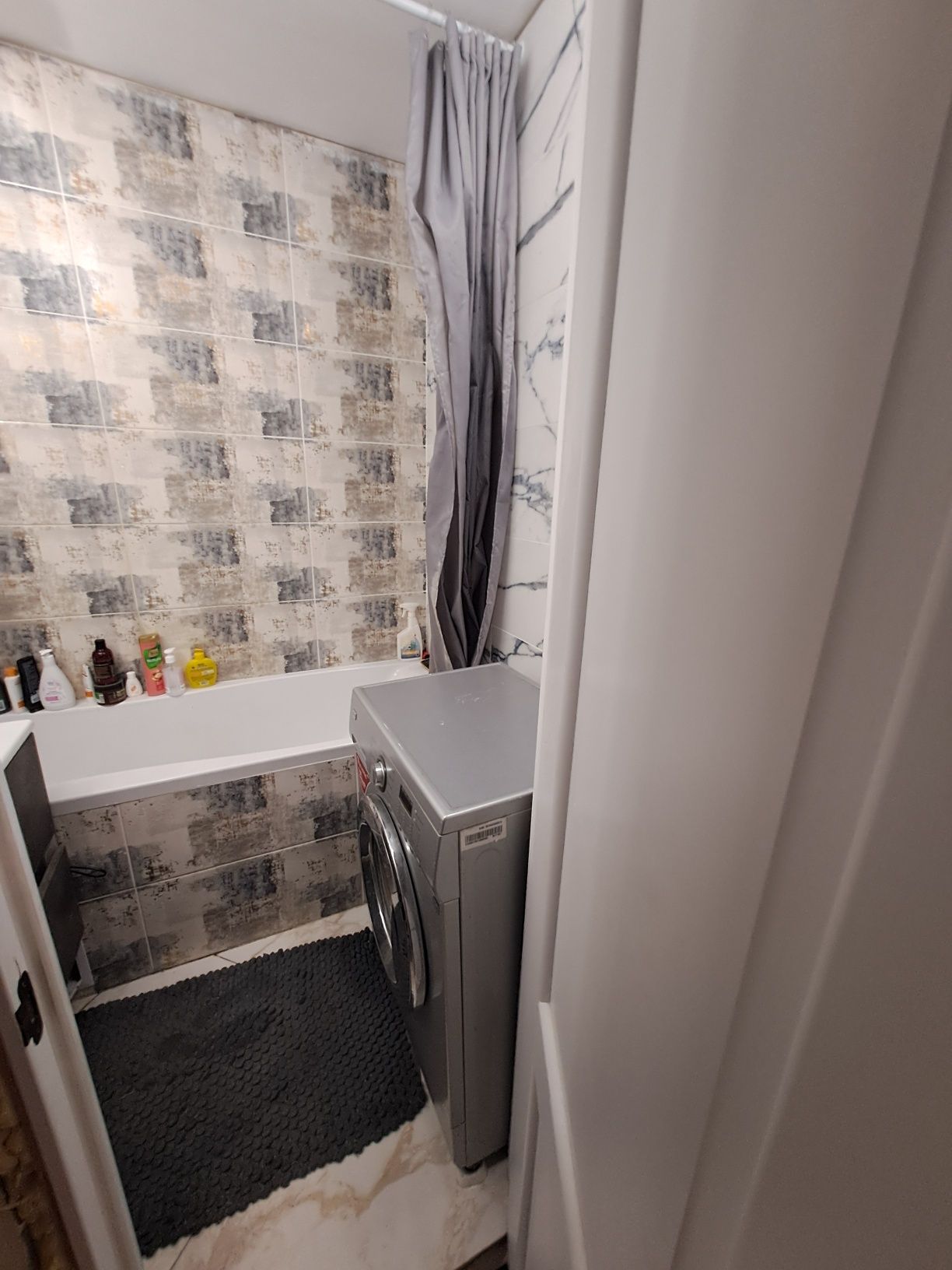 Продаж 2кім квартири