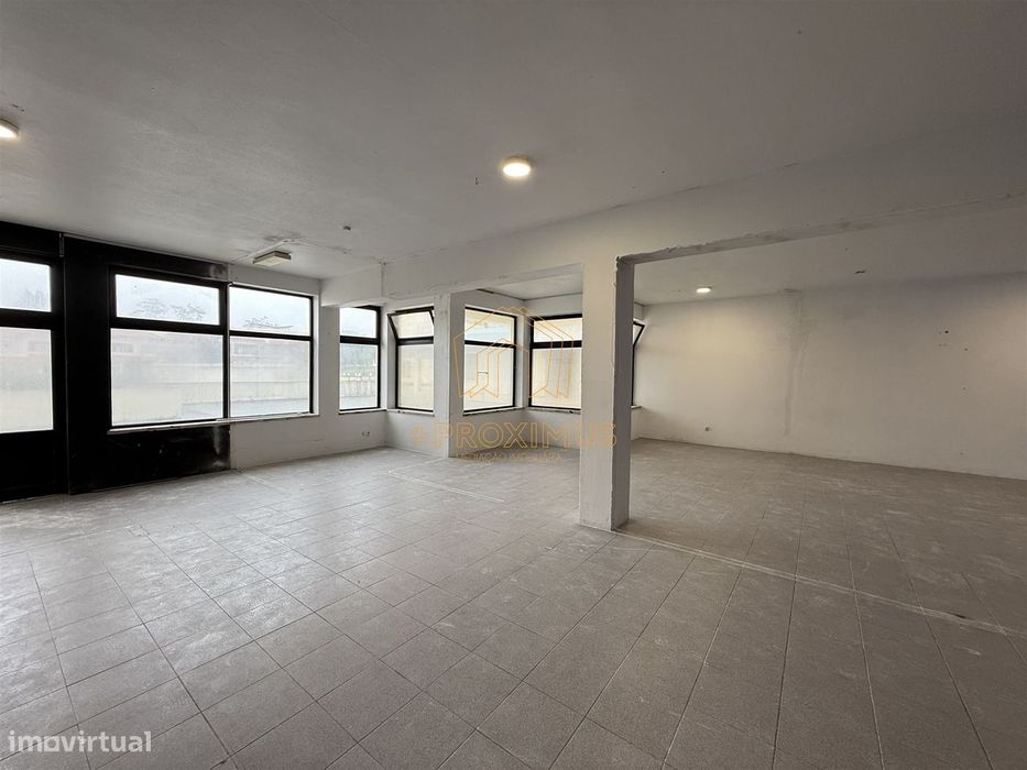 Loja - Alto do Forno, Buarcos