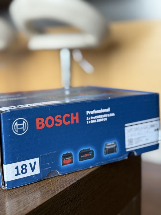 2 x akumulator BOSCH Professional 5.5Ah 18V + ładowarka