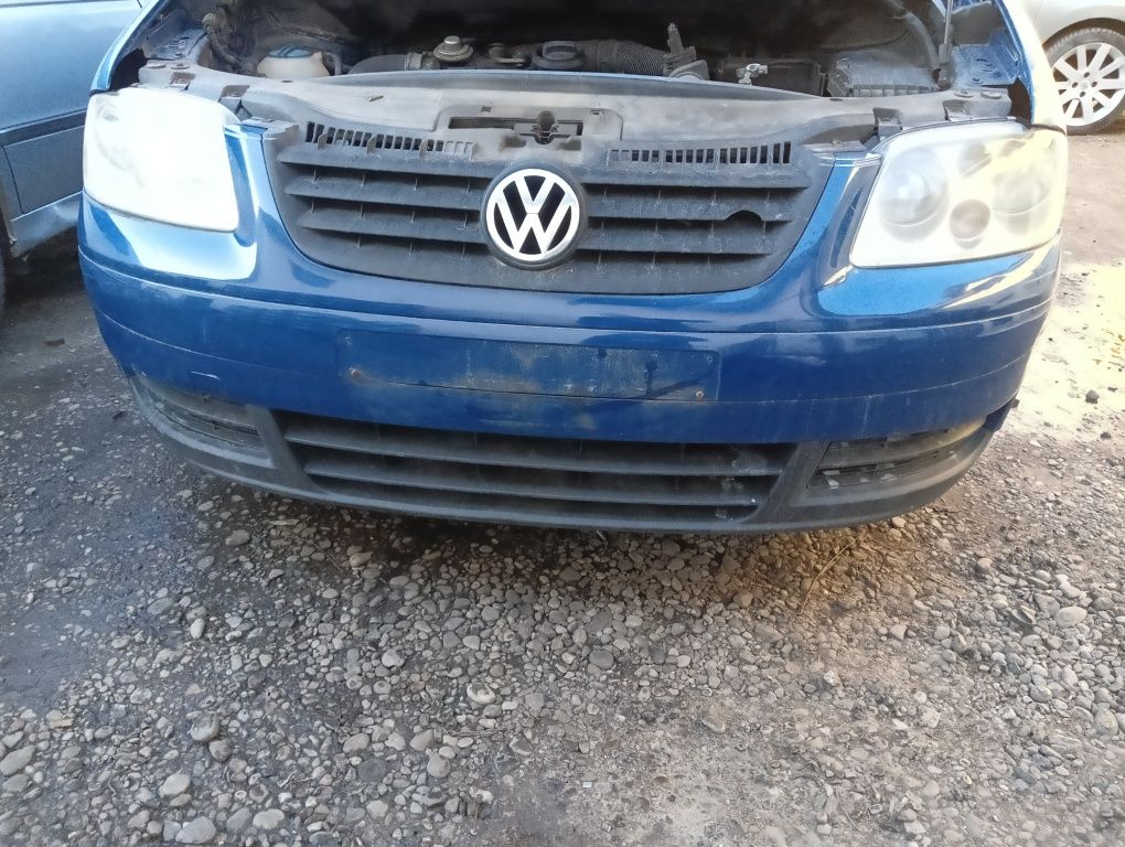 Volkswagen Touran / Caddy zderzak przedni przod