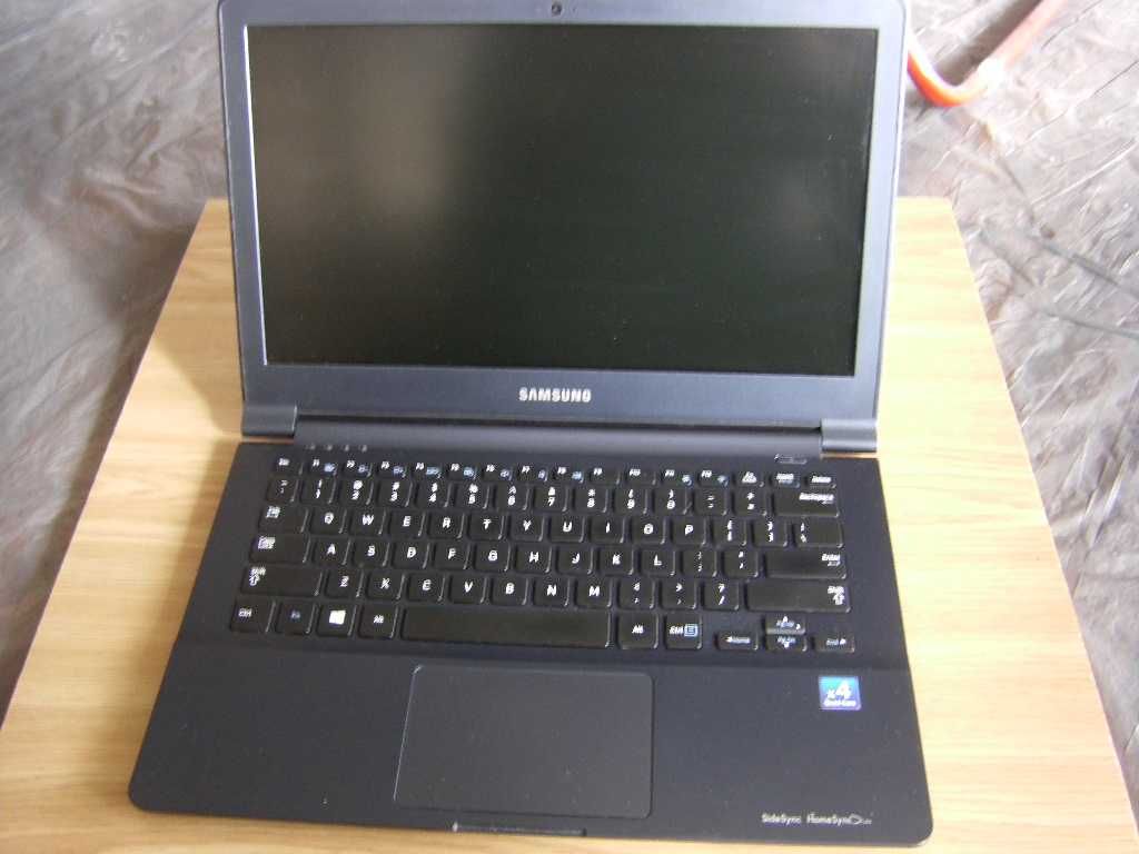 Laptop SAMSUNG ATIV Book 9 Lite 13,3 cala