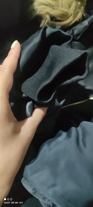 Жіноча зимова куртка