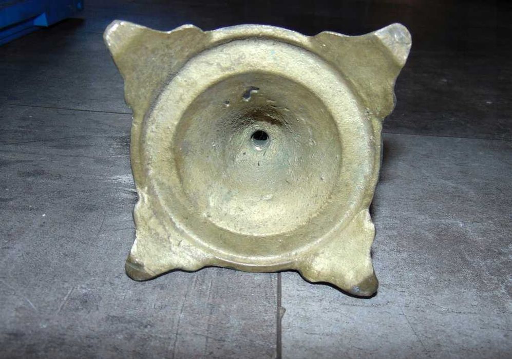 Stara mosiężna podstawa do lampka