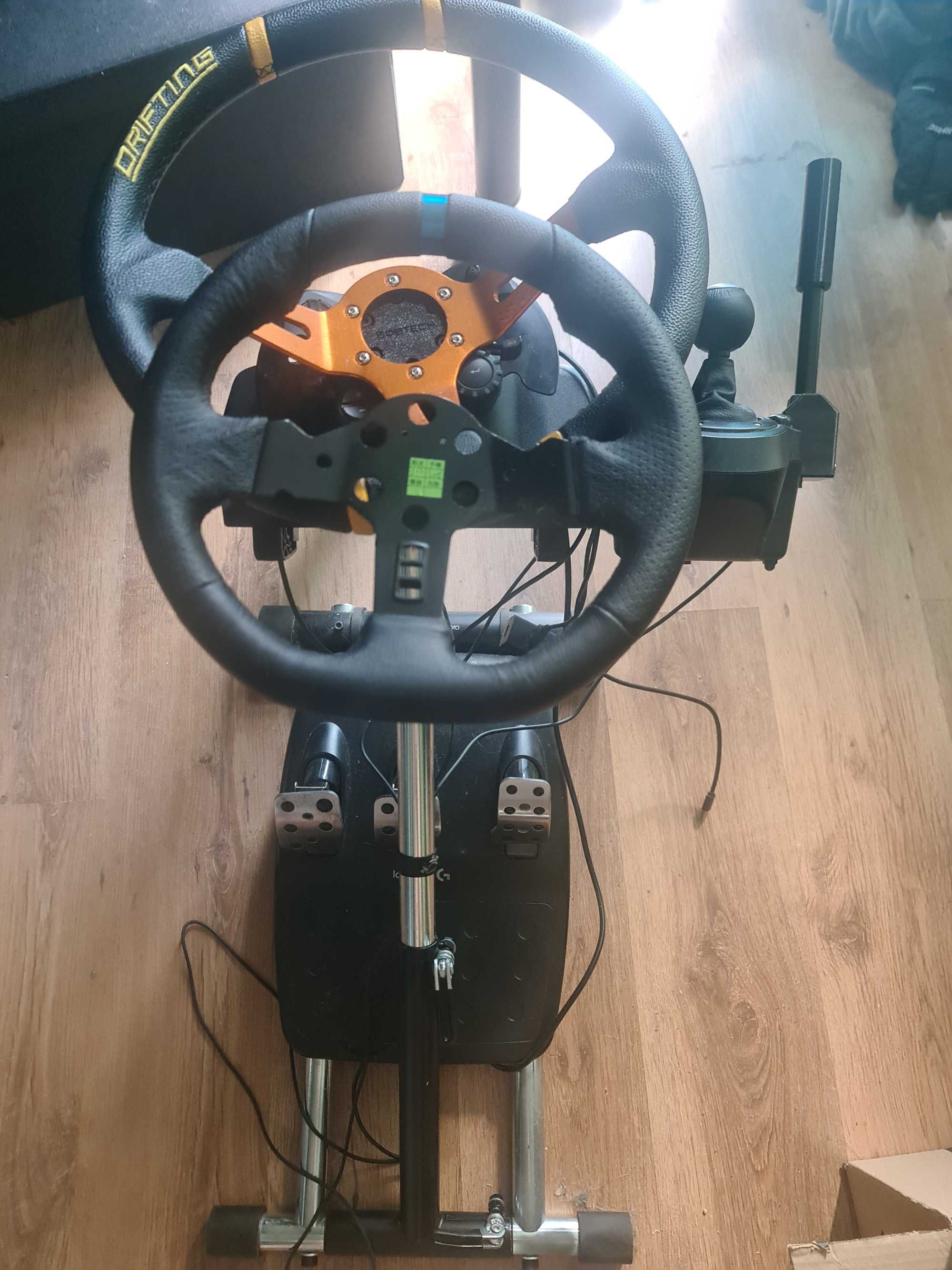 Kierownica logitech g923 z shifterem i stojakiem