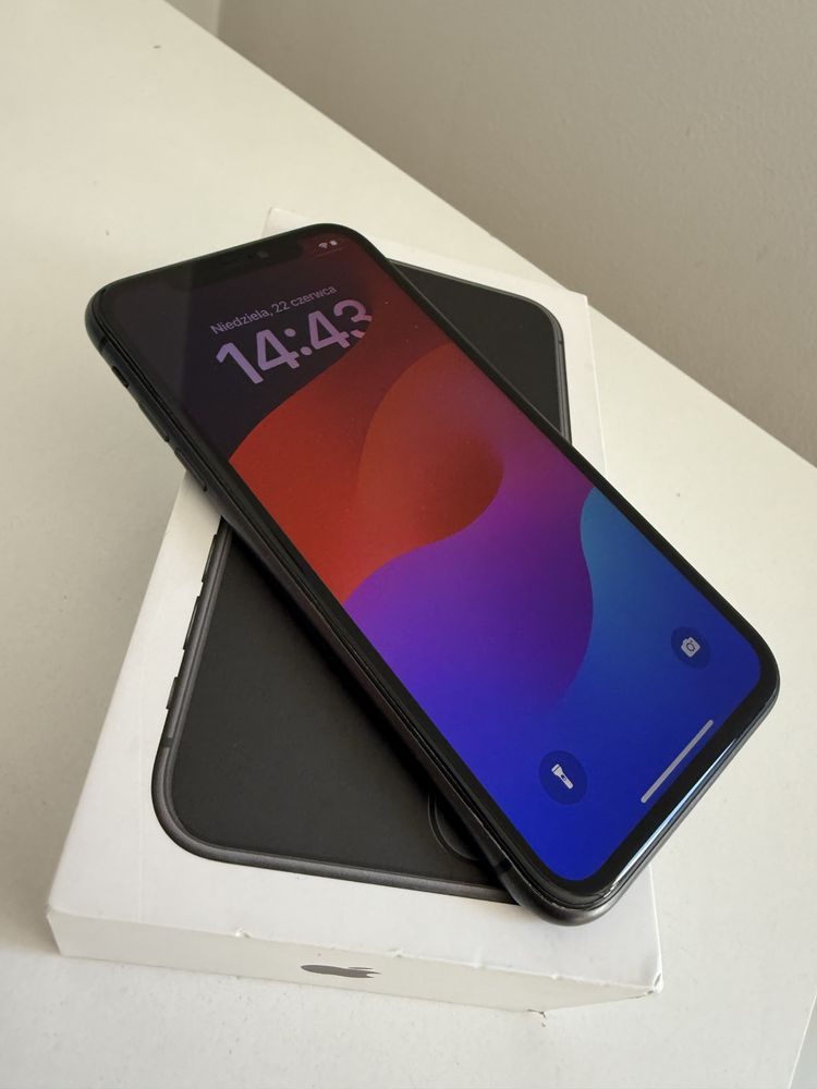 iPhone 11 64gb Black Ładny i Zadbany Bateria 100%