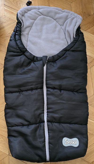 Śpiworek do wózka lub fotelika samochodowego marki SMIKI.