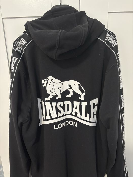 Czarna bluza Lonsdale (na zamek)