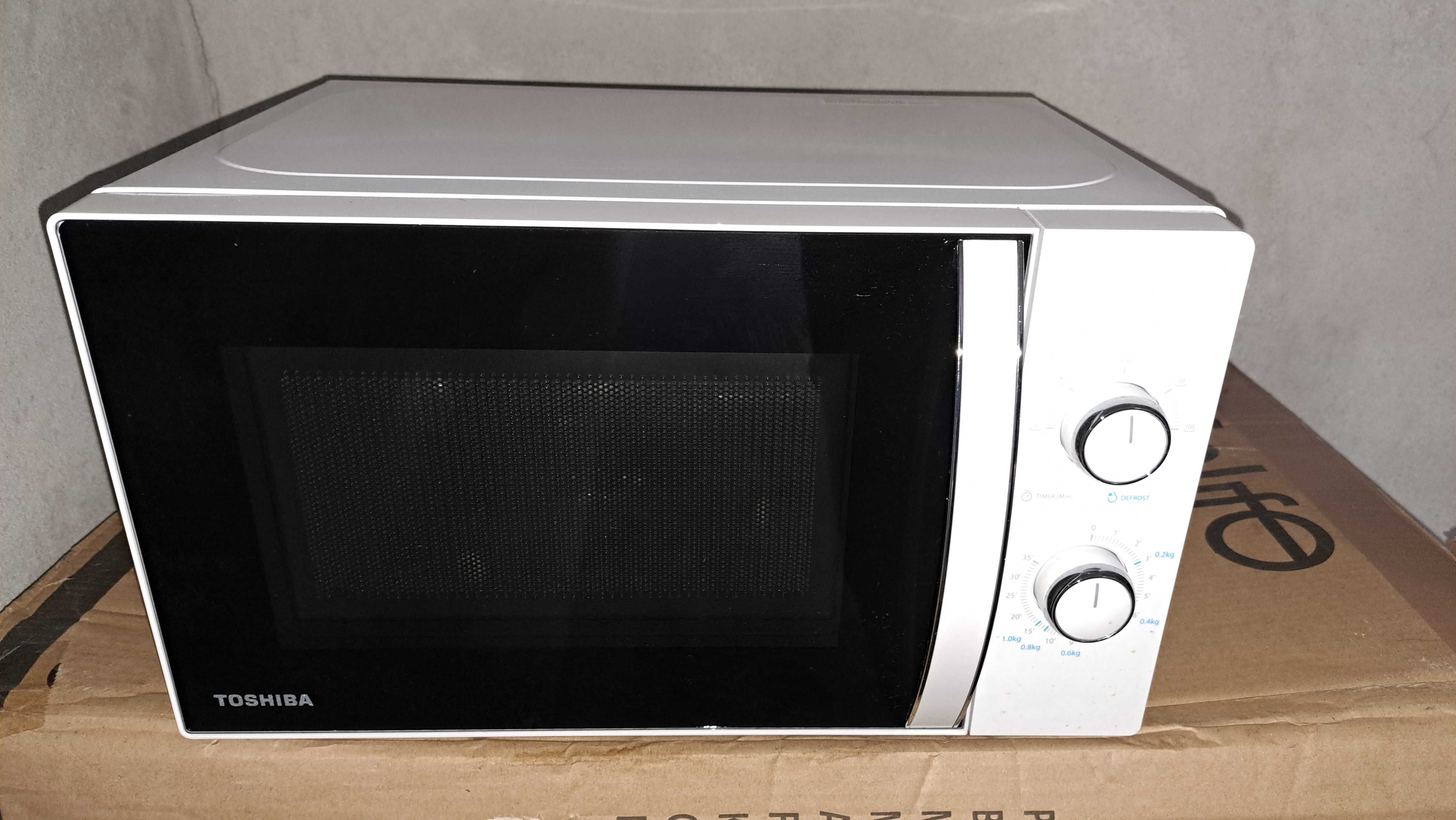 Kuchenka Mikrofalowa TOSHIBA MWP-MM20P (BK) 700W Pojemność 20L
