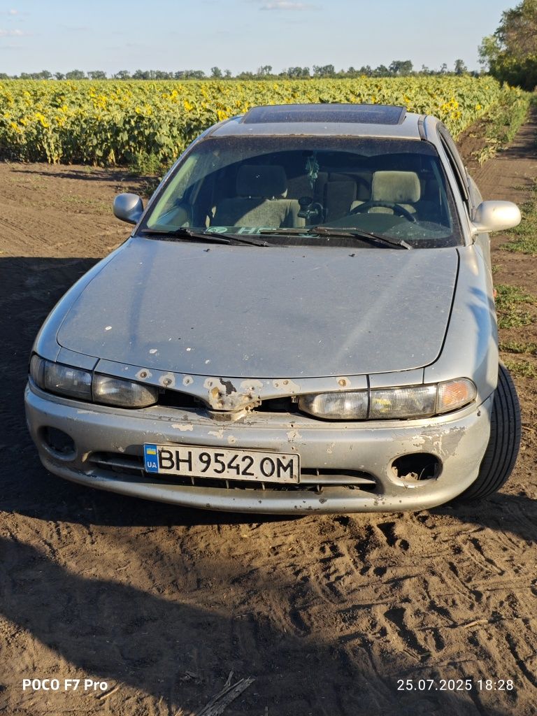 Mitsubishi Galant 7