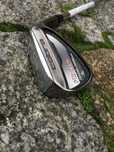 Cobra King F6 iron Kij żelazny 8