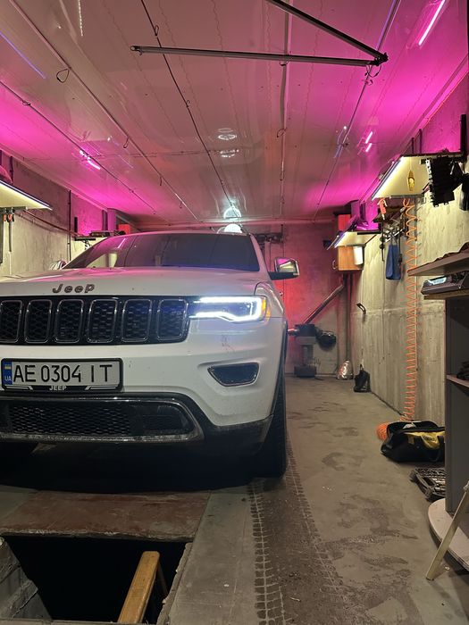 Установка, замена би-линз, магнитол, видеорегистраторов, парктроников