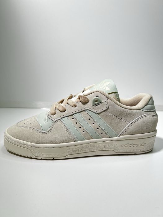 Adidas Rivalry Low нові, оригінал