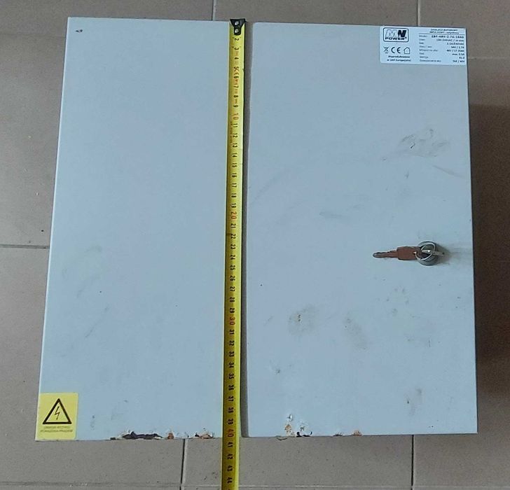 Obudowa metalowa, szafka, skrzynka  z zasilaczem buforowym 48V