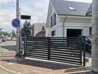 Brama dwuskrzydłowa stalowa aluminiowa kolor antracyt/czarna na wymiar