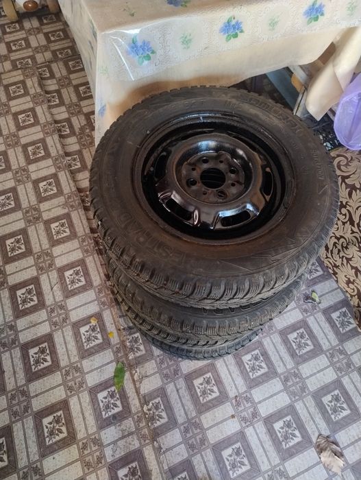 шини диски r13 болти 4х100