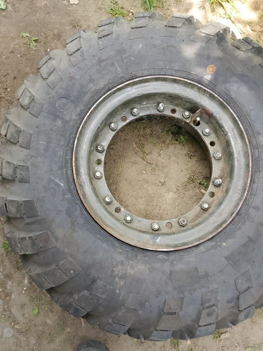 Резина с дисками на БРДМ газ 66