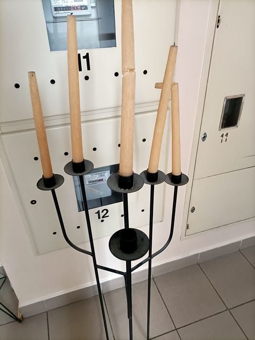 Duży fajny świecznik