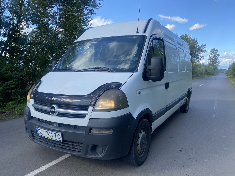 Вантажний бус 3.5 т
