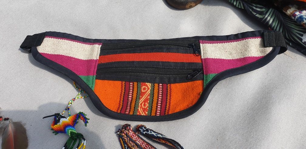 Nerka kangurka z Peru etno boho tkany materiał Andy kolorowa
