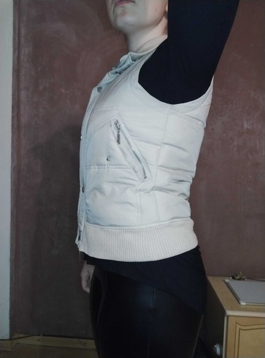 Жилетка демісезон жіноча