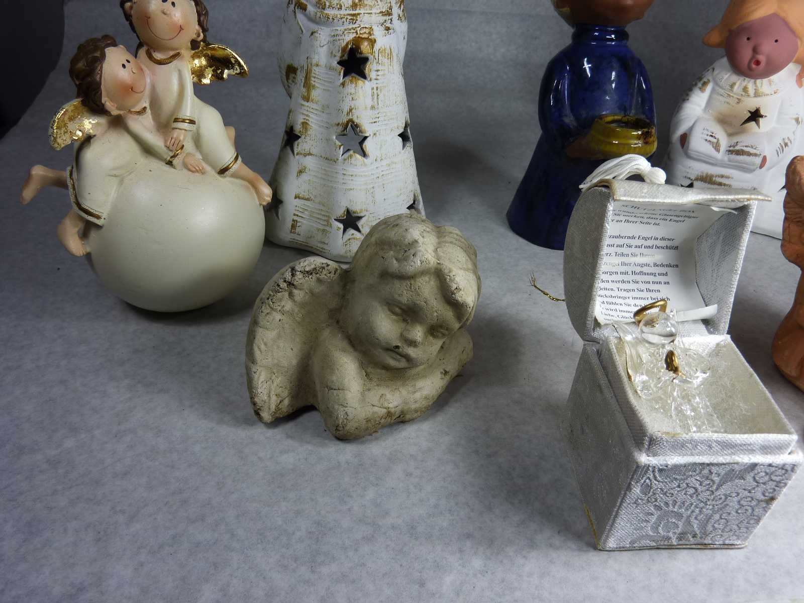 Święta -Aniołki Ceramiczne świeczniki 8 sztuk