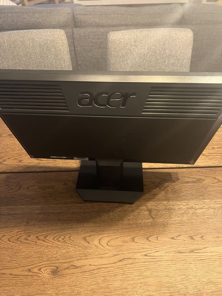 Monitor acer 22”