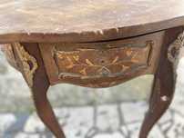 Mesa meia lua antiga com gaveta,estilo D. Maria