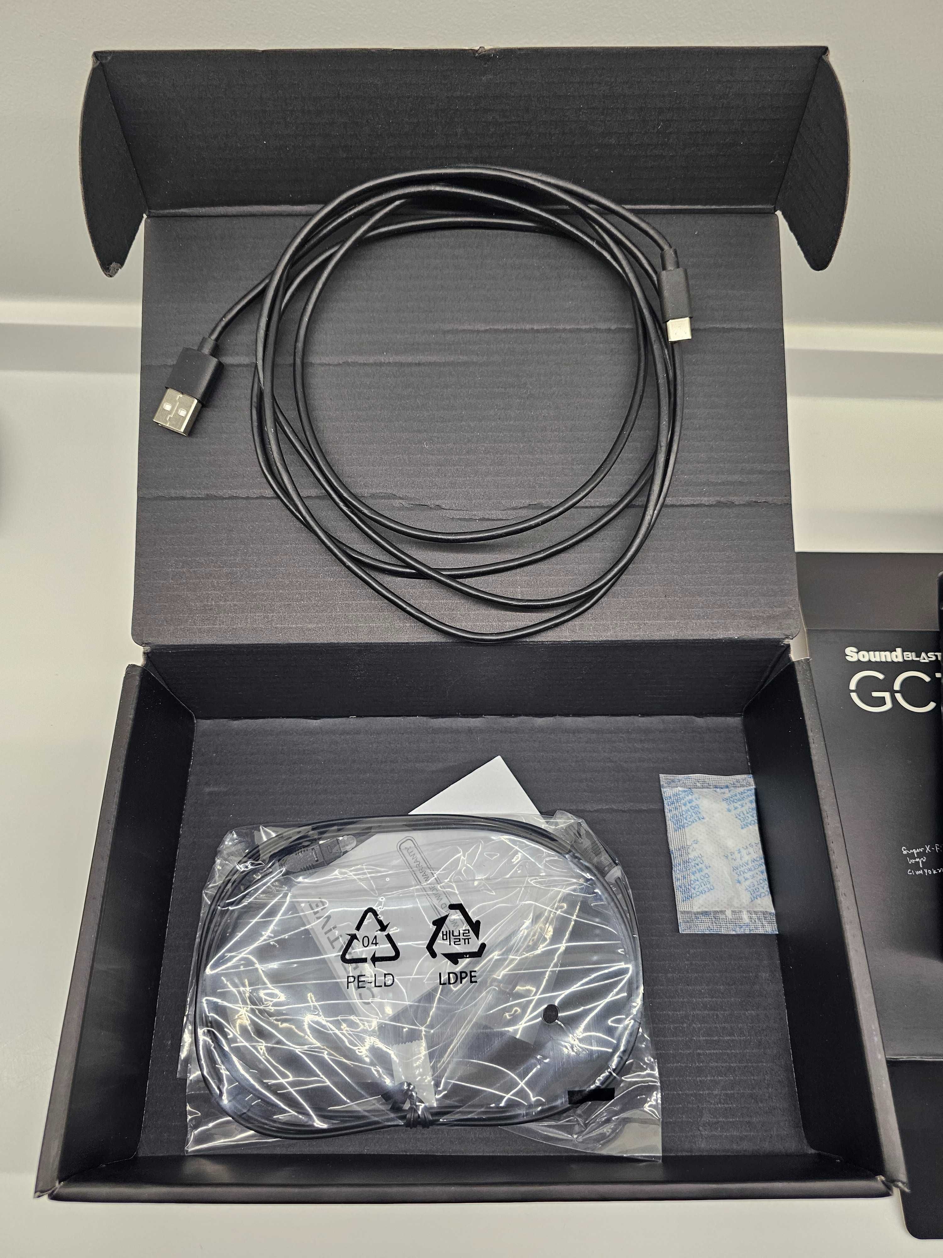 Creative Sound Blaster GC7 RGB Placa de Som Externa USB Super X-Fi