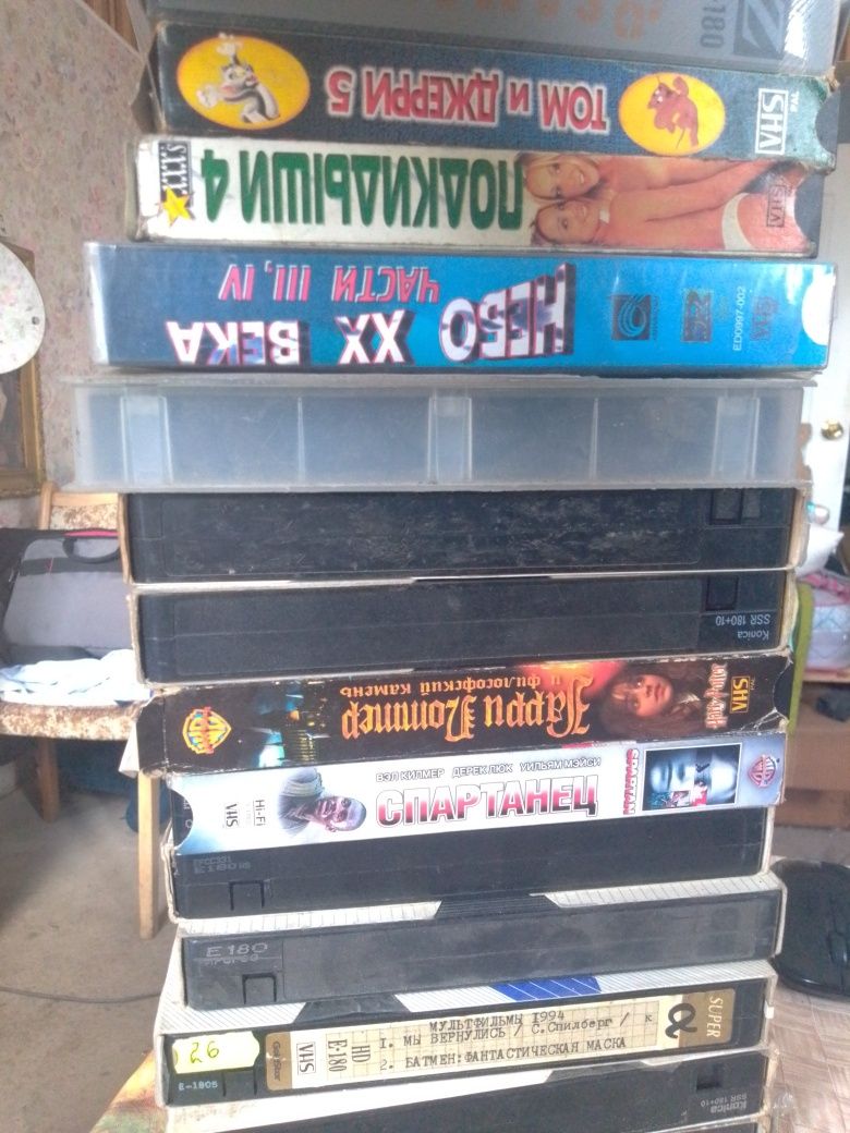 Продам видеокассеты VHS кассеты