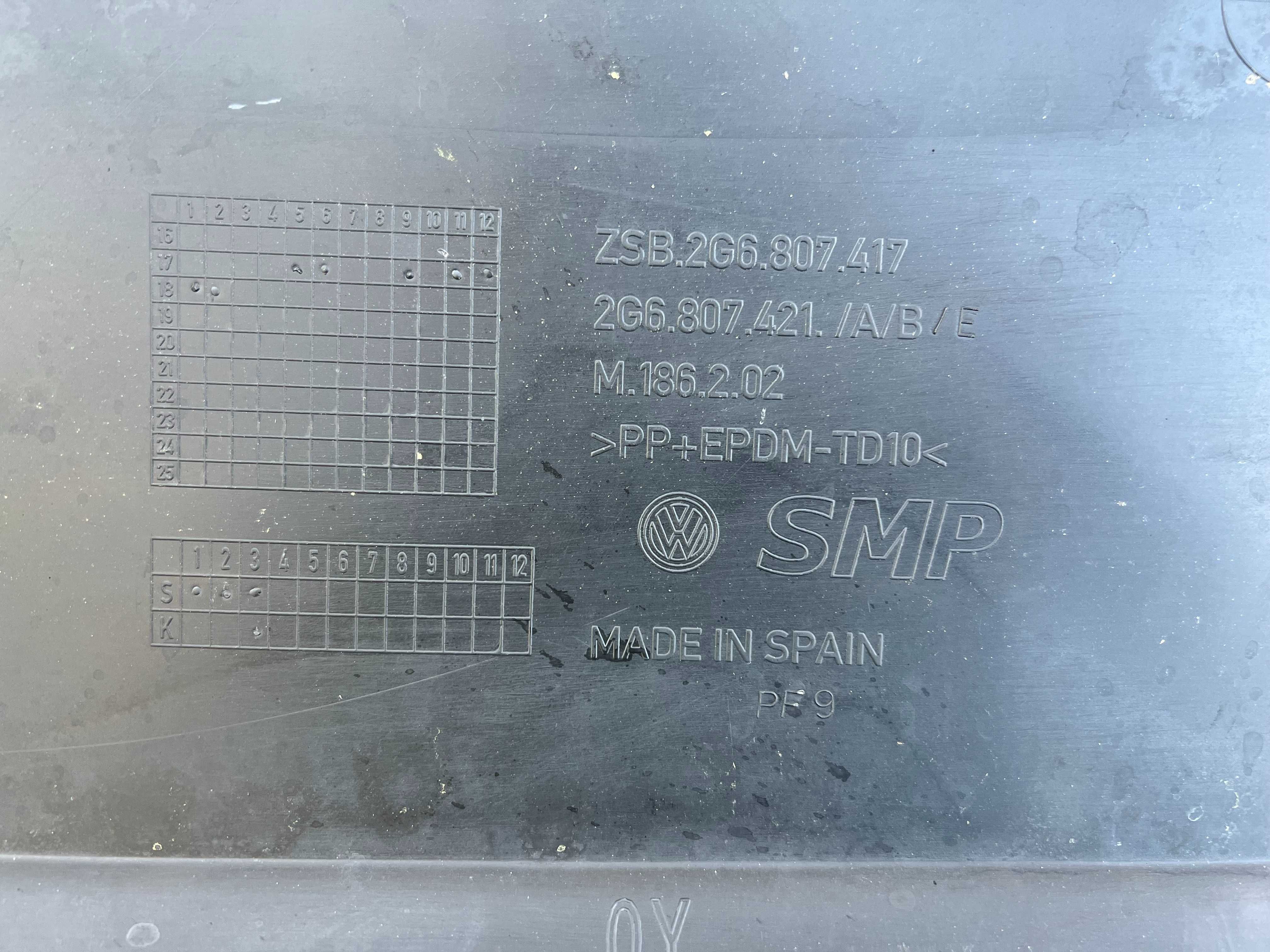 Volkswagen Polo 2G tylny zderzak ORYGINAŁ DEMONTAŻ