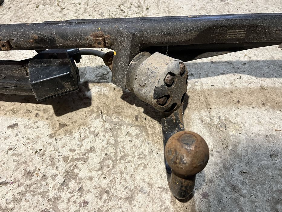 Фаркоп Volkswaken Passat b7 alltrack