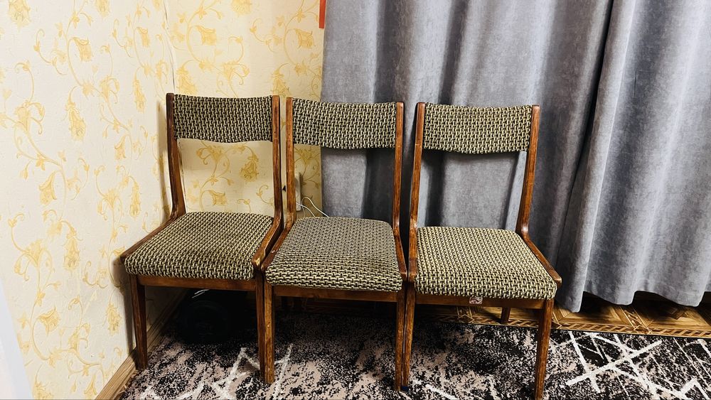 Стільці кухонні 150 грн