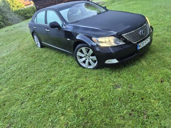 Lexus LS600HL 4x4 5.0V8 Hybryda