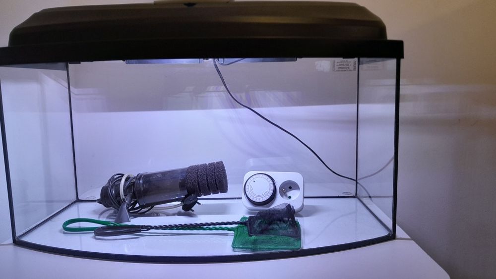 Akwarium 54/60l AQUASZUT zestaw lampka, pompka itp.  jak nowy