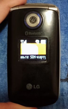 Мобильный телефон LG KG245