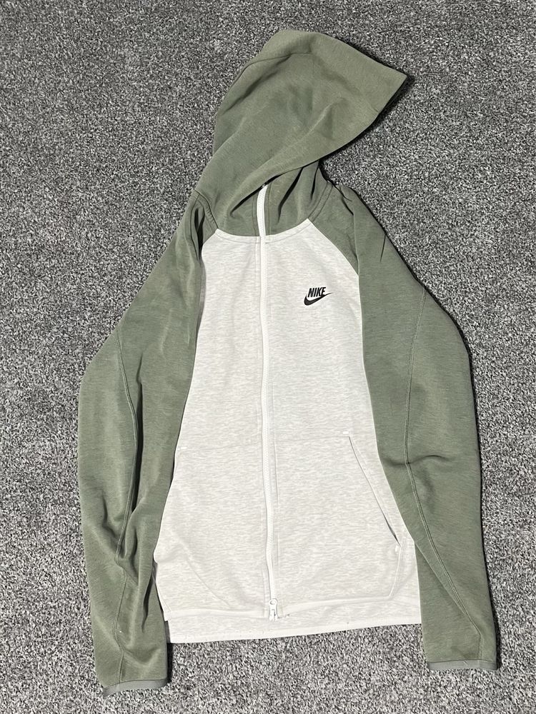 Зіпка Nike tech fleece S