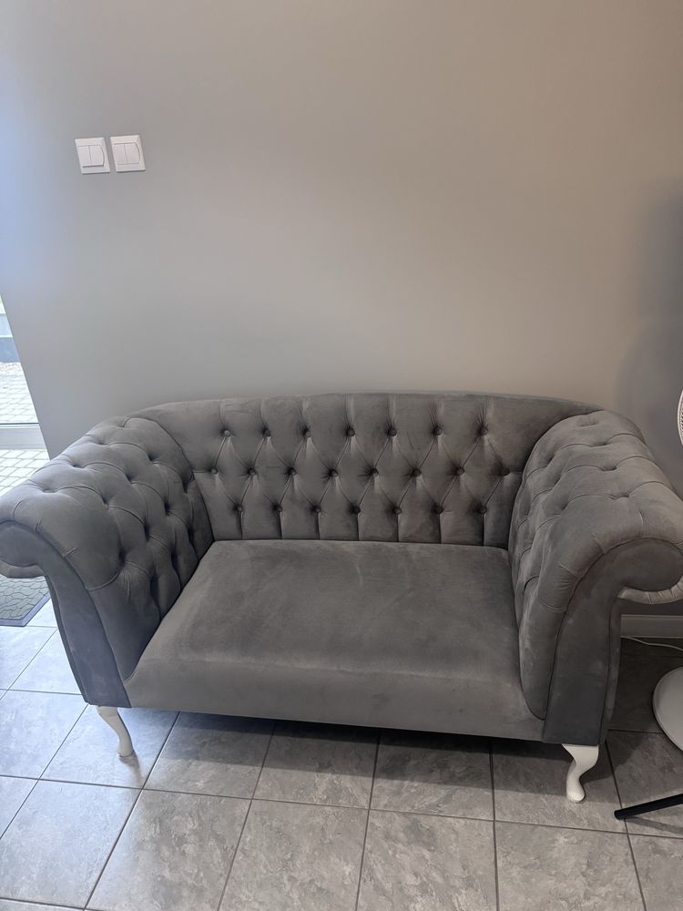 Komplet sofa i stolik