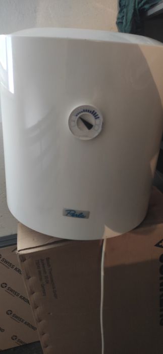 Podgrzewacz wody 50 l.