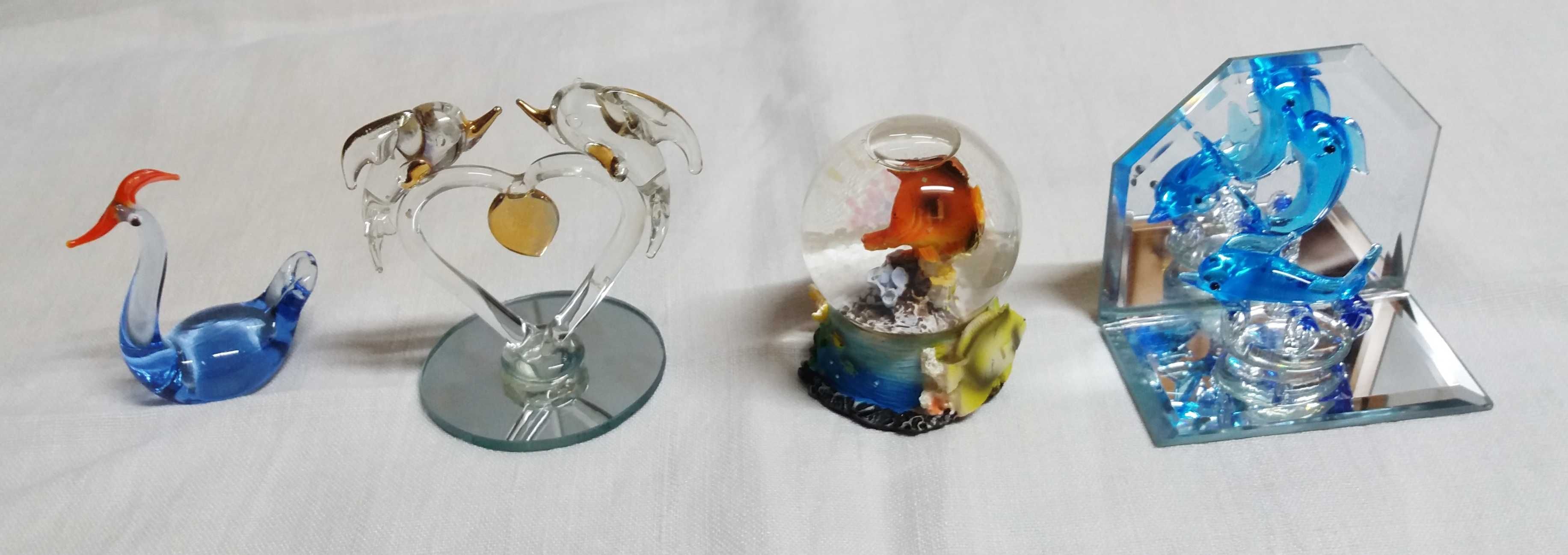 Peças em vidro colorido para decoração