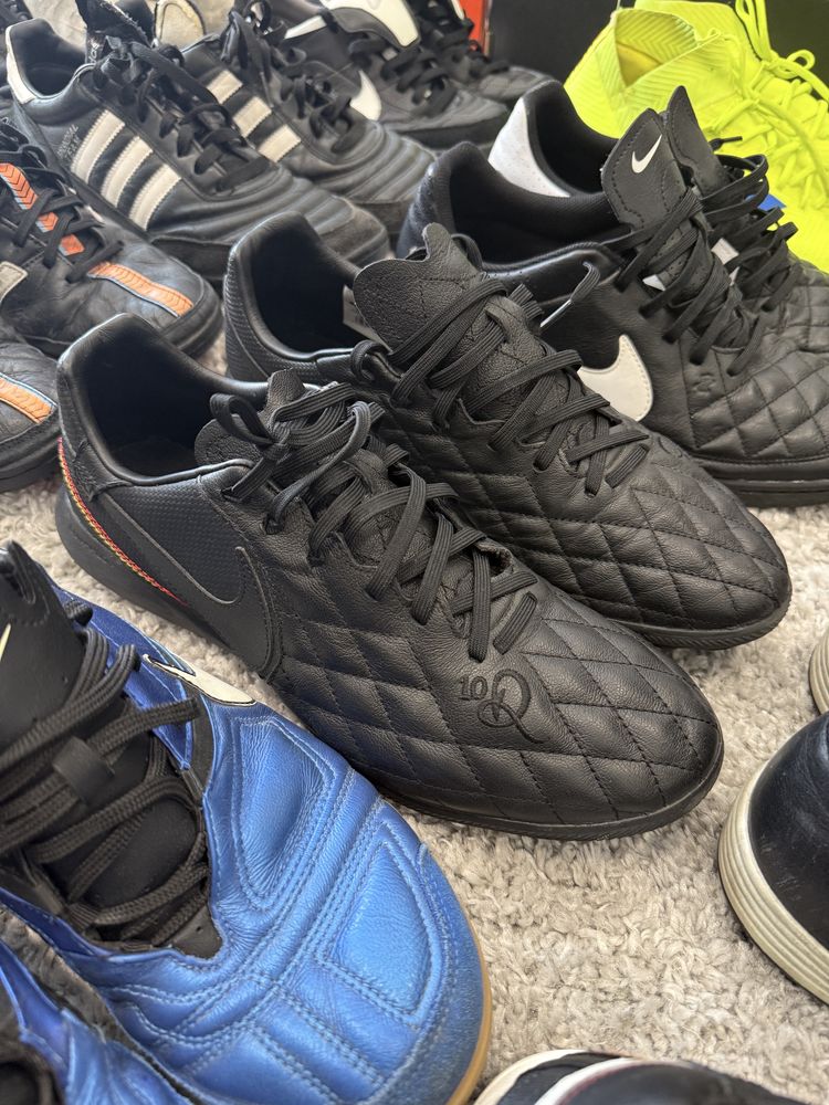 Футзалки,сороконіжки,буци,футзальне взуття,nike,adidas