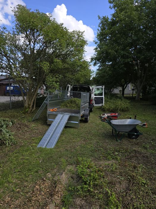 Rębak do gałęzi, przyczepka/ wynajem