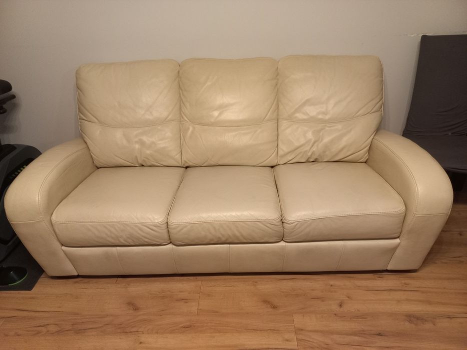 Zestaw wypoczynkowy skórzany Swalen - sofa + puf
